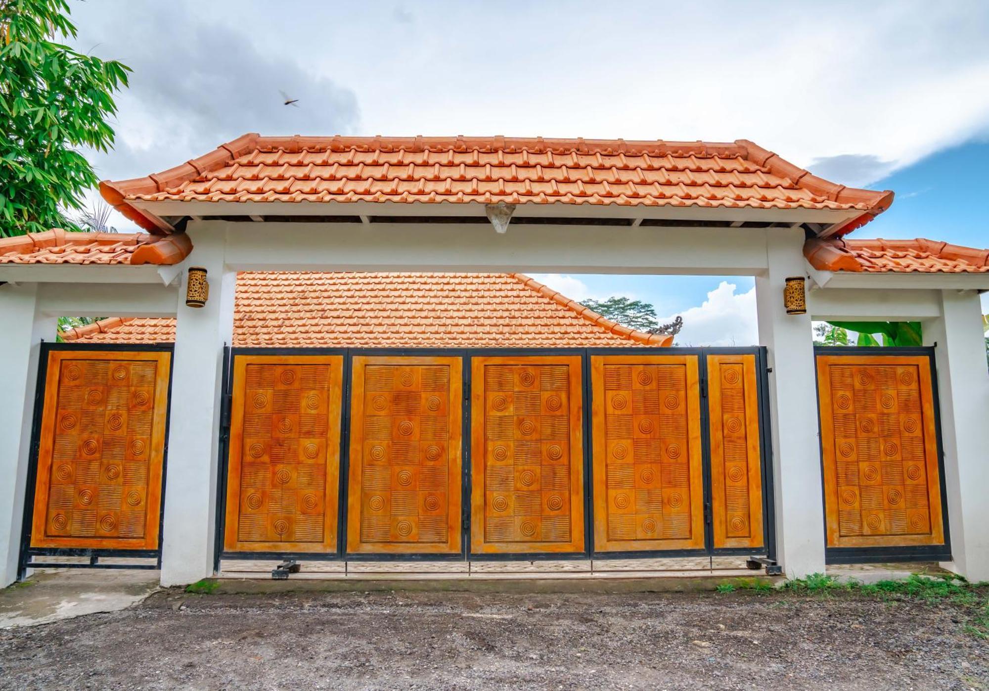 Tulus Hati Ubud Retreat Экстерьер фото